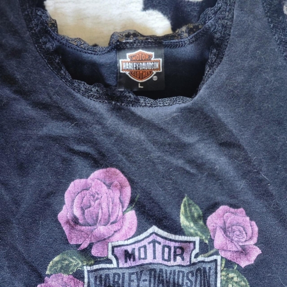 Harley Davidson 3D Emblem Roses Tank Top - Picture 3 of 3
